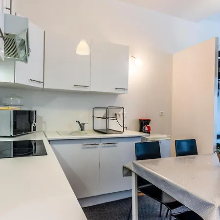 Lyonpaulbert Apartment